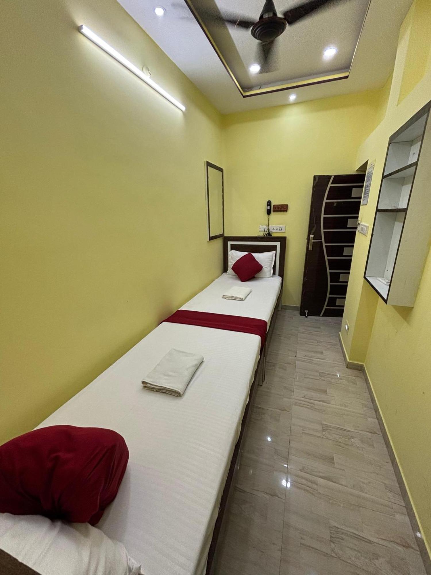 Hotel O Marquis Guest House Calcuta Exterior foto